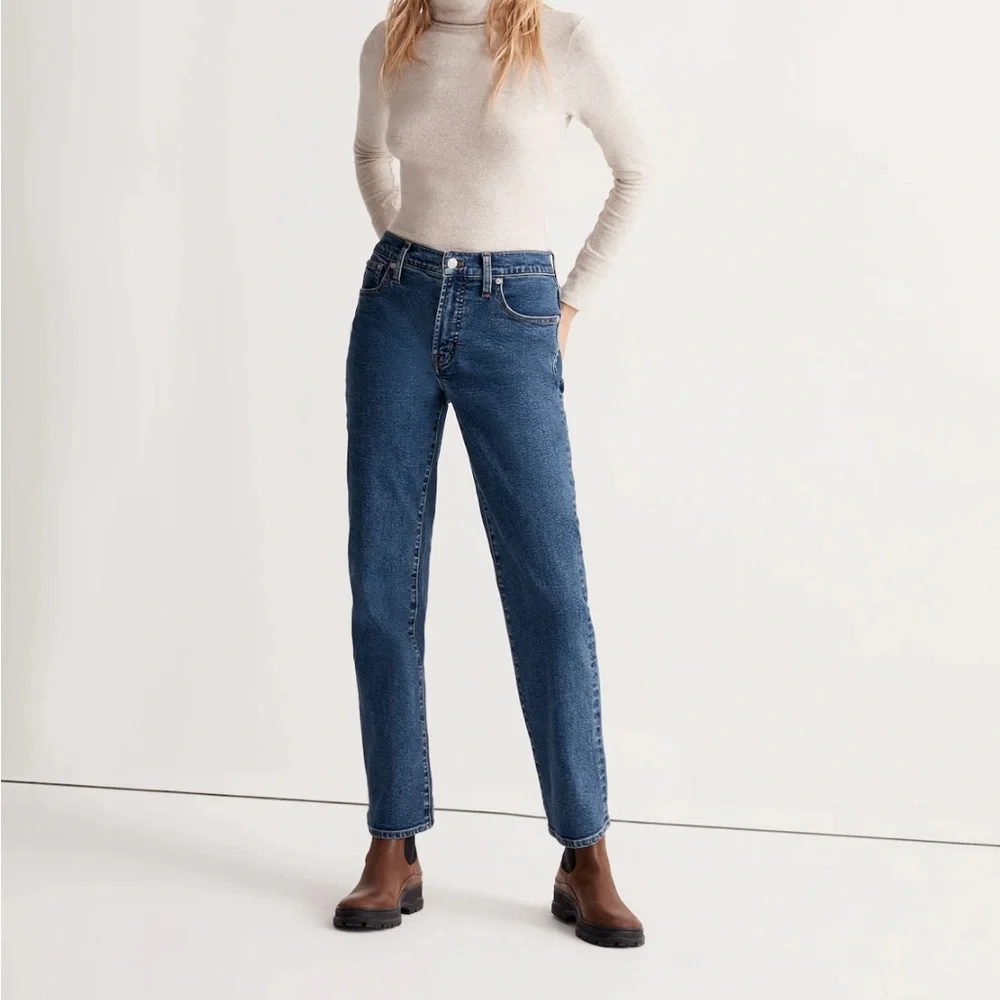 The Perfect Vintage Straight Jean in Bright Indigo Wash: Instacozy Edition - Picture 1 of 8